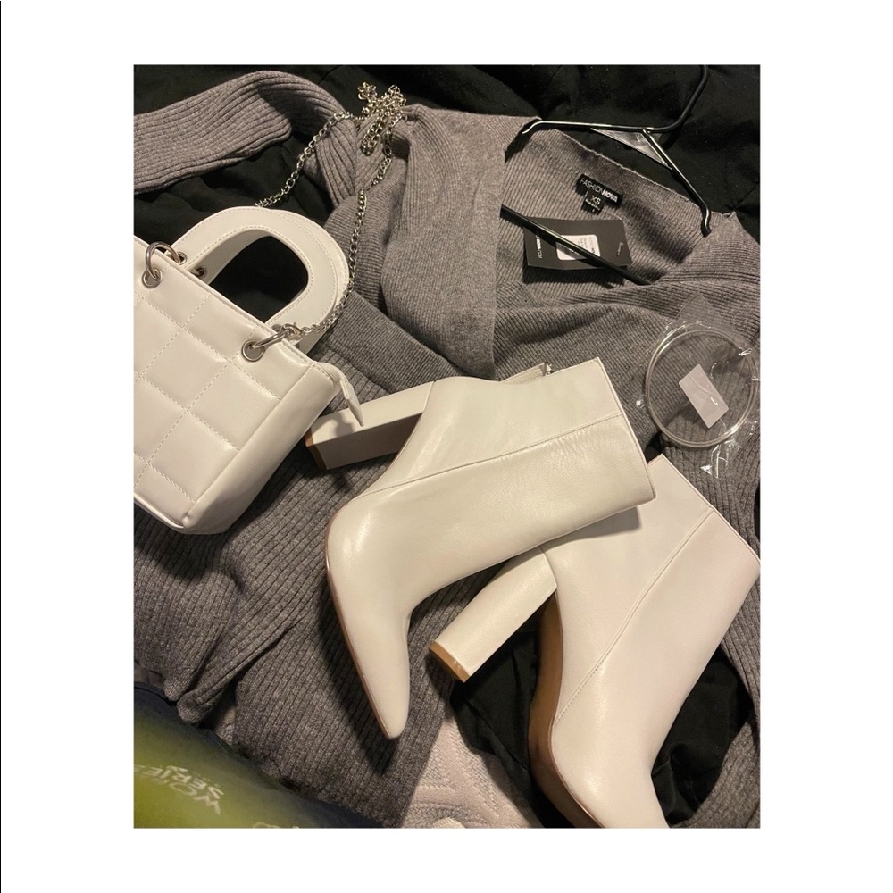 Grey Ribbed 2 Piece Short Set - Picture 2 of 4